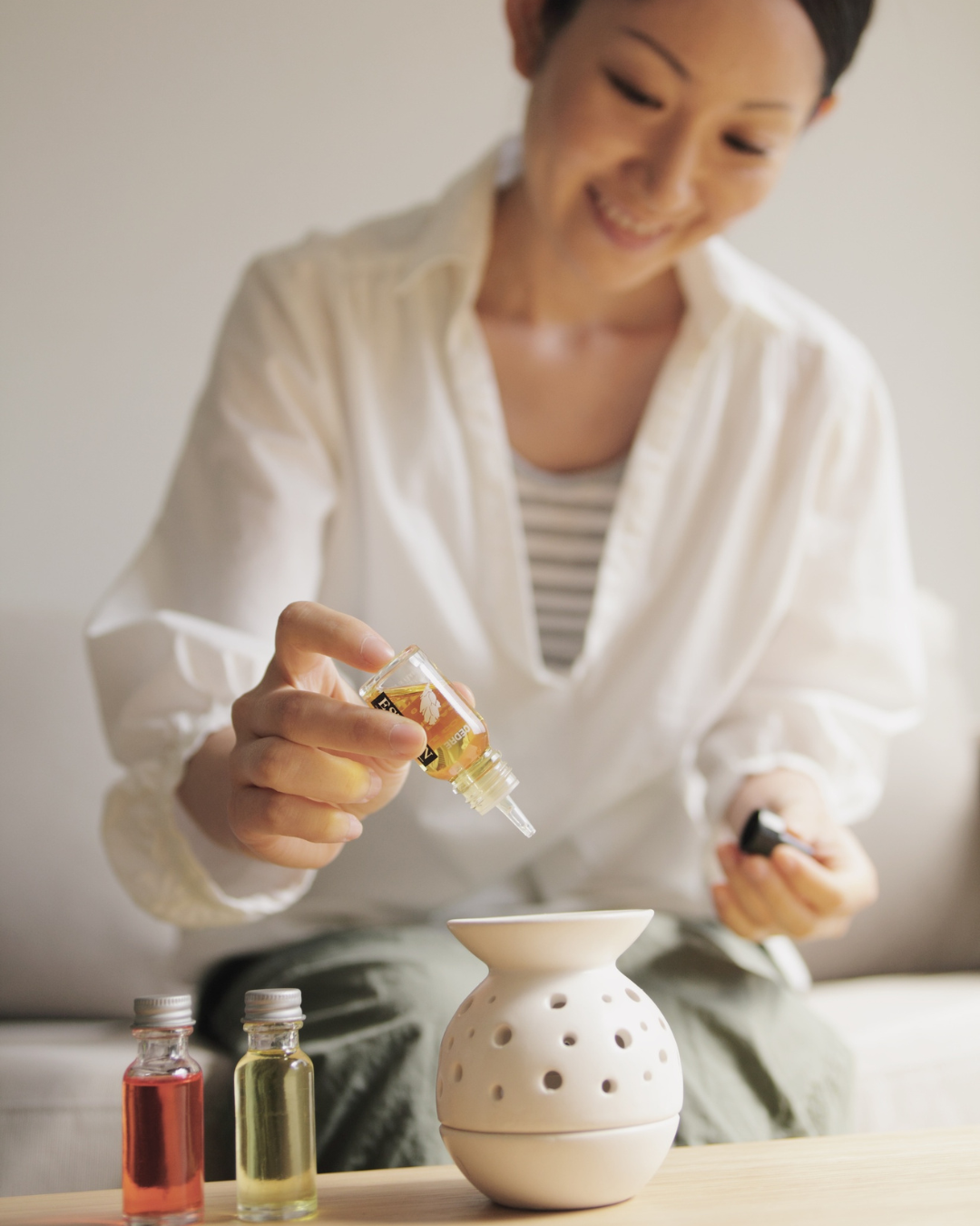 What Is Aromatherapy & Why It’s Becoming So Popular Now